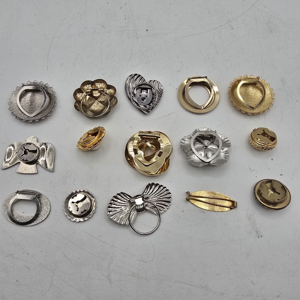 Lot of 15 Vintage Modern Gold & Silver Tone Scarf Clips